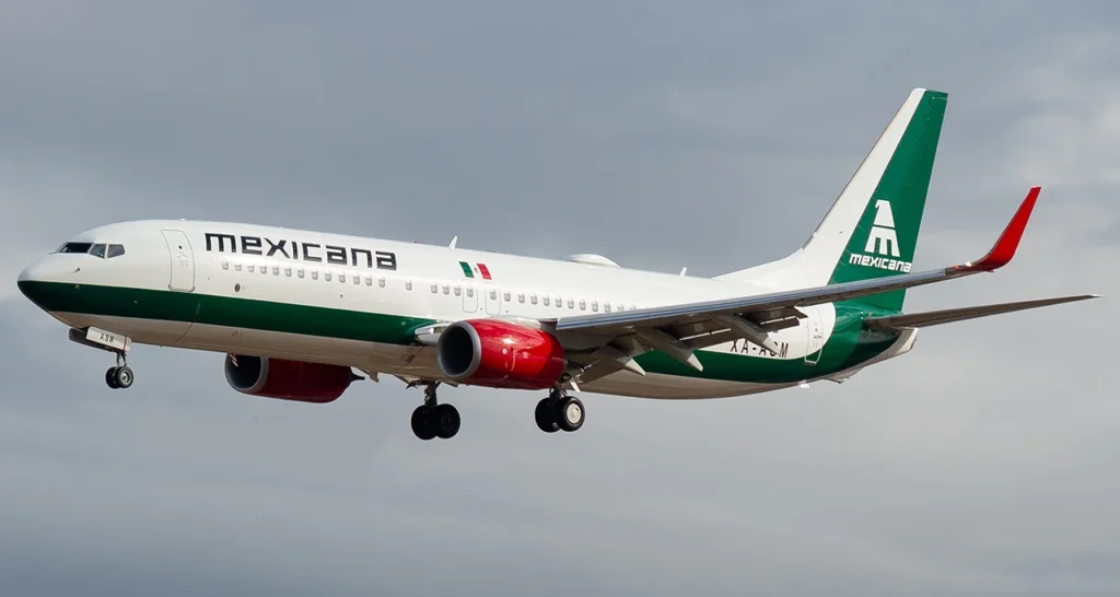 Mexicana de aviación suspende rutas